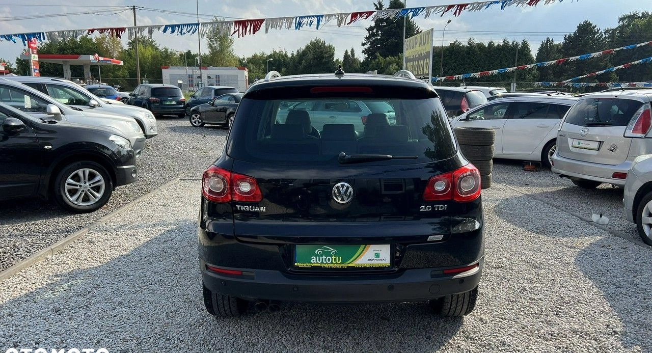 Volkswagen Tiguan cena 32900 przebieg: 272000, rok produkcji 2009 z Skawina małe 352